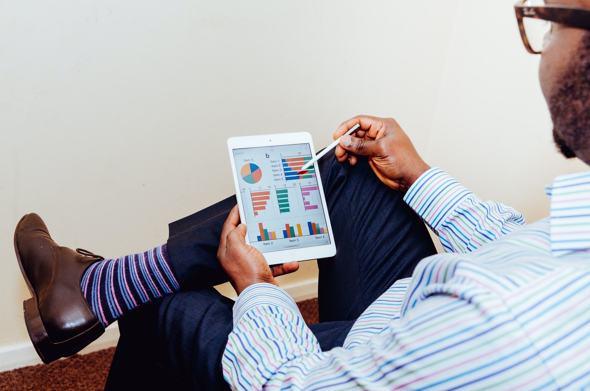 Effective Tips on How to Manage Your Finances